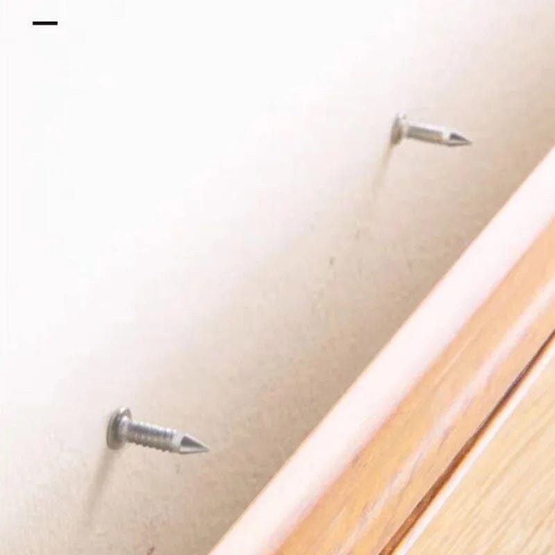 Box of 100 seamless double-head nails, durable fasteners for wood trim