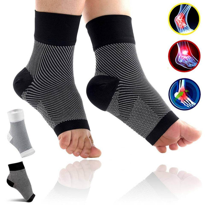 "Black unisex SootheFlex compression sport socks, breathable, seamless design, perfect for athletic performance support."