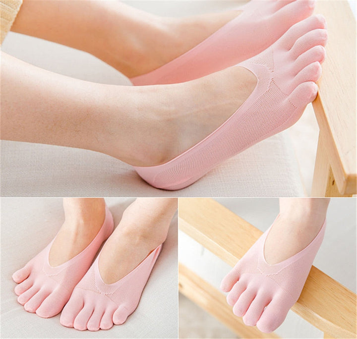 "Compression toe socks in beige, designed for pain relief from swelling and bunions, with improved circulation and blister pr