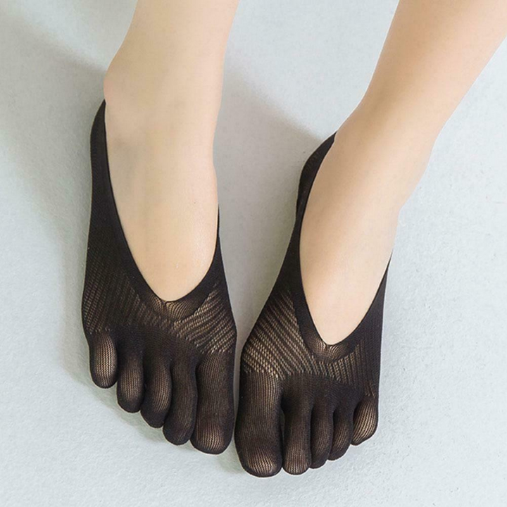 "Compression toe socks in beige, designed for pain relief from swelling and bunions, with improved circulation and blister pr