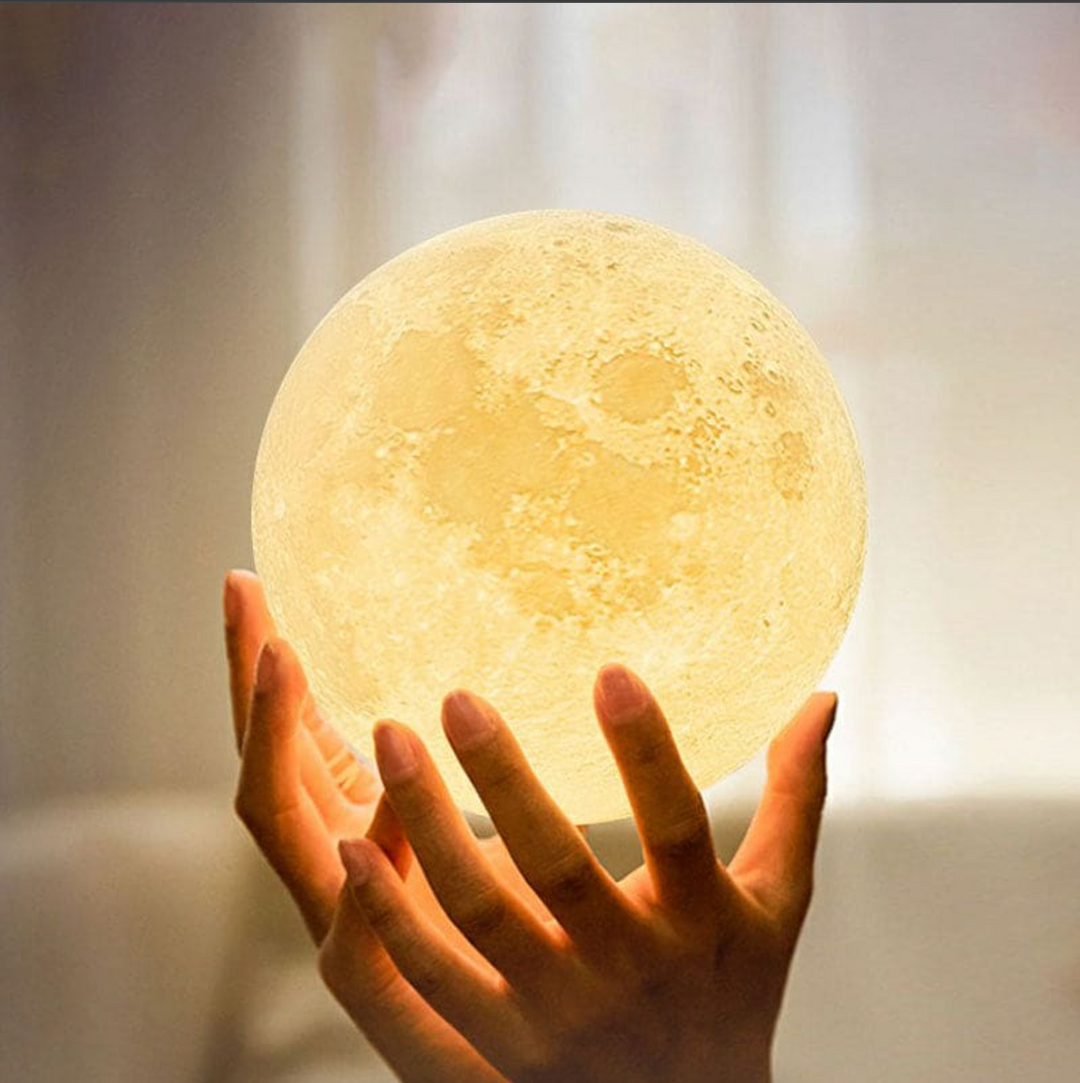Cordless LED rechargeable table lamp with wooden stand and 16 color options, perfect for home decor and ambiance.