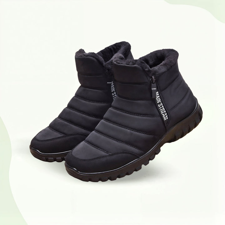"Men's warm zipper shoes, cotton insole, black leather, water-resistant, ensures comfort and warmth in cold weather."