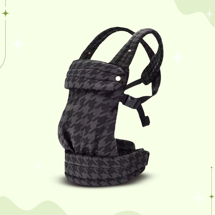 Multi-position baby carrier with plush straps in breathable fabric, for front or back carrying, fits babies 3.2-20 kg.
