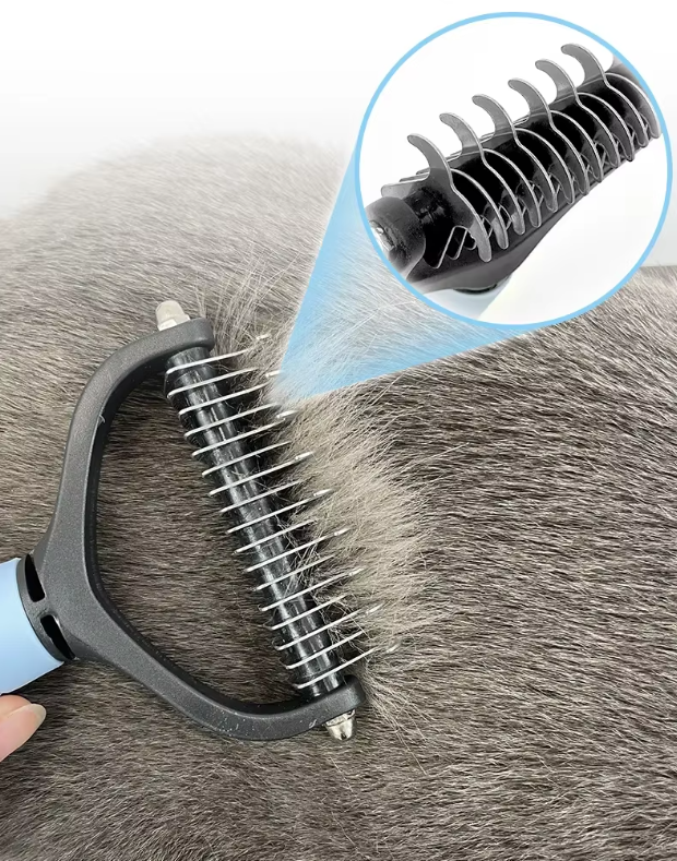"Professional pet undercoat brush for dogs and cats, double-sided with ergonomic handle, ideal for medium to long coats."