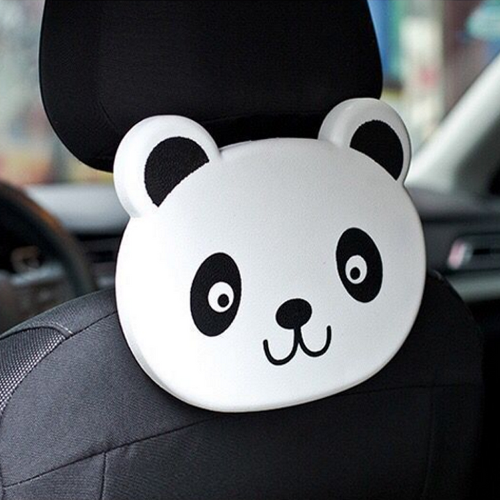 Folding dinner plate for car backseat, cartoon-themed and durable. Essential travel gear for happy road trips.