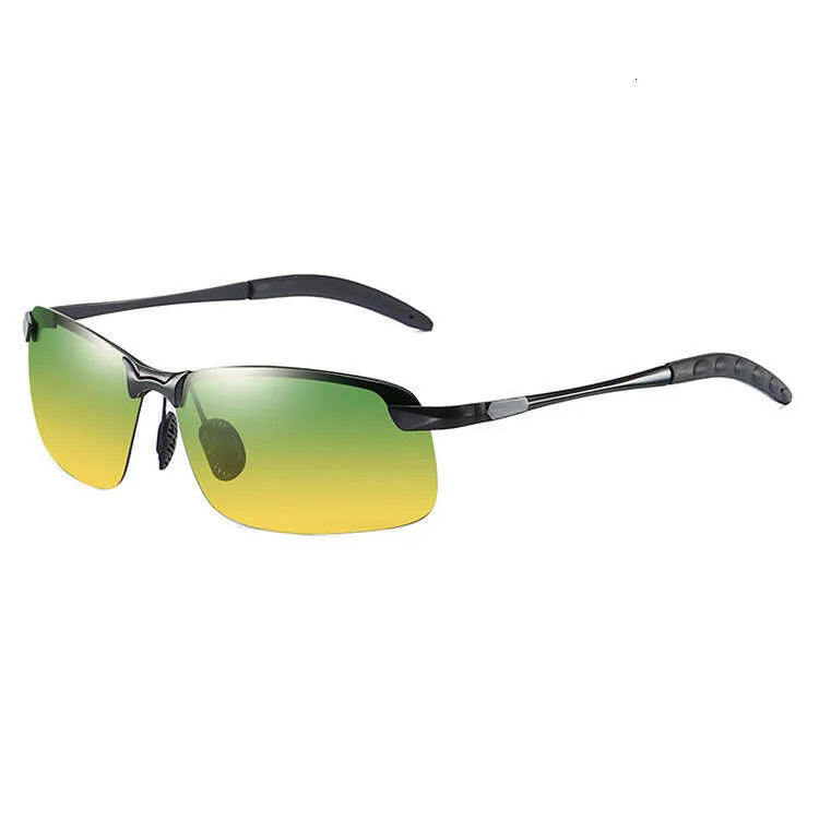 Unisex Photochromic Polarized Anti-Glare Sunglasses