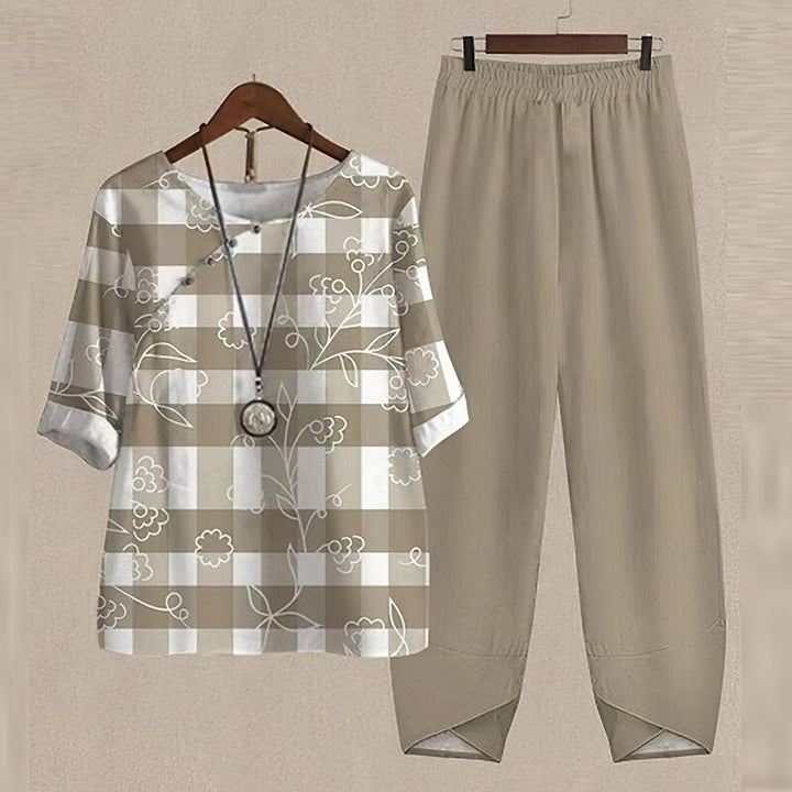 Women's loose fit summer outfit with button-down shirt & wide leg palazzo pants. Perfect for casual comfort.
