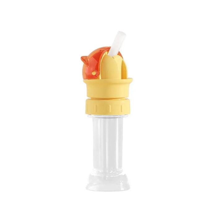 Eco-friendly reusable straw lid for children's water bottles, supporting sustainable baby care.