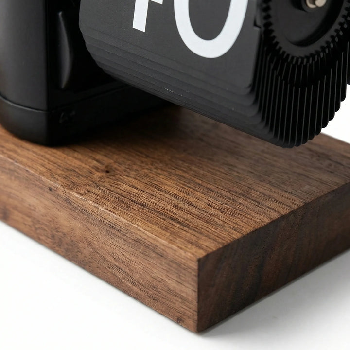 Stylish retro flip desk clock for home office or bedroom, adds vintage charm & a silent time display.