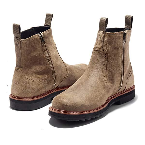 Versatile men's black Chelsea boots, faux leather, elastic side panels for timeless autumn winter fashion.
