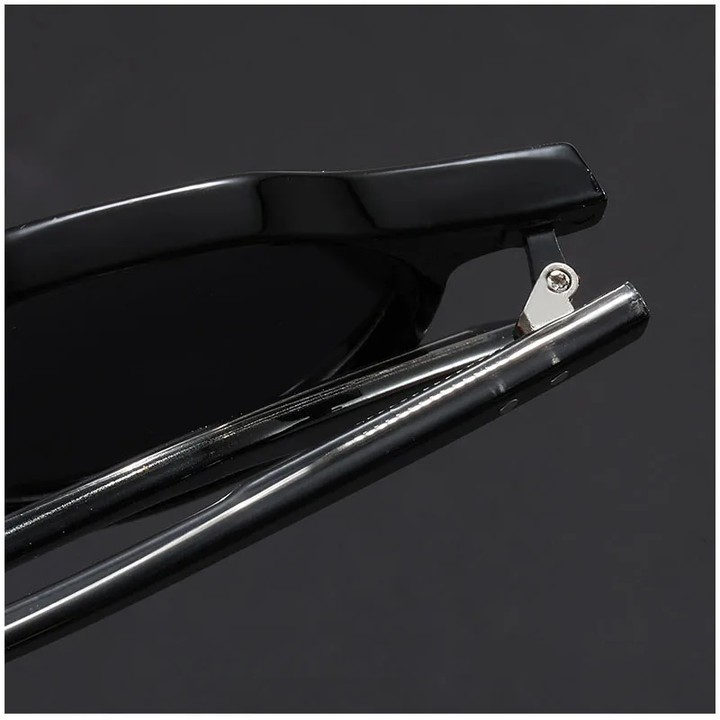 Fashionable round sunglasses for men and women, providing premium UV400 protection and comfort.