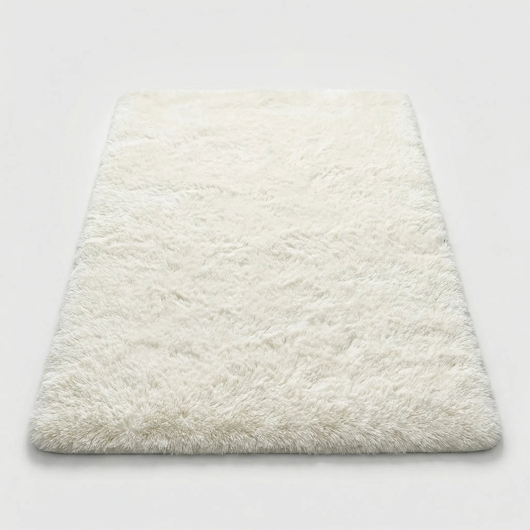 Modern Flowique wavy area rug. Statement piece, soft and non-slip for a stylish living room or bedroom.