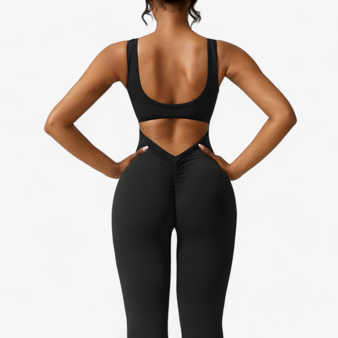 Navy women's versatile Amélie jumpsuit, suitable for many events.