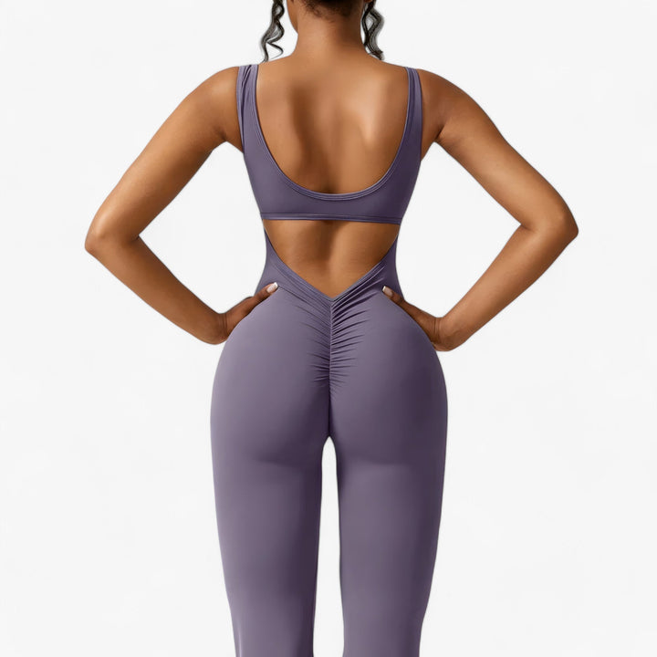Versatile one-piece women's Amélie, a staple for any wardrobe.