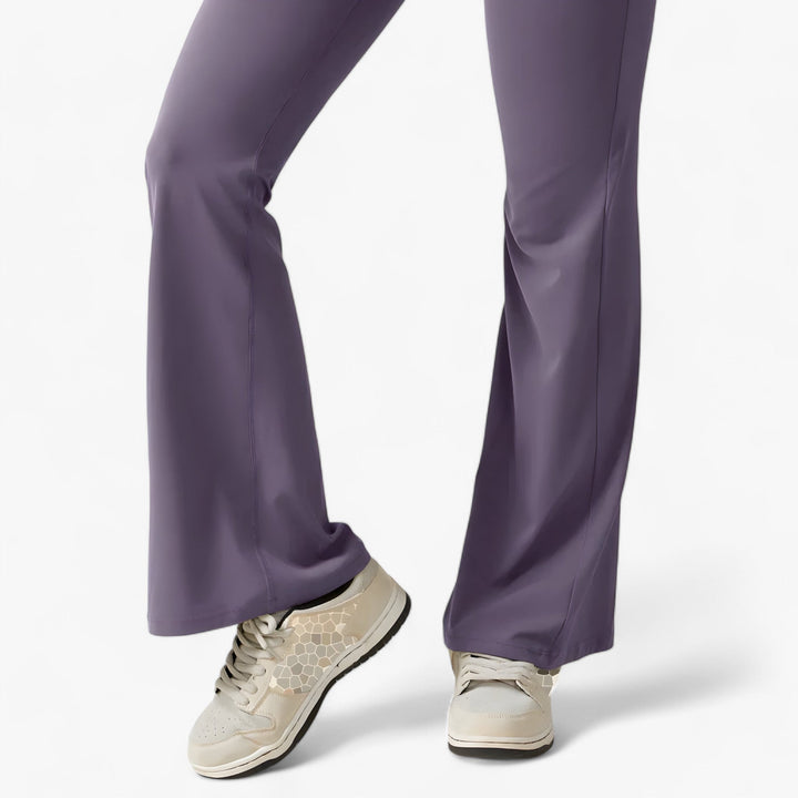 Stylish women's jumpsuit, blending fashion-forward design with comfort.