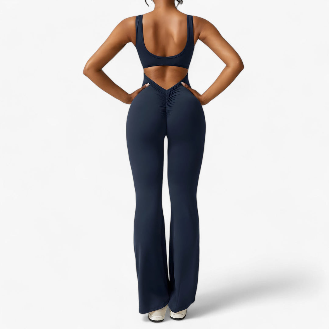 Fashionable women's jumpsuit, a chic and easy summer outfit.