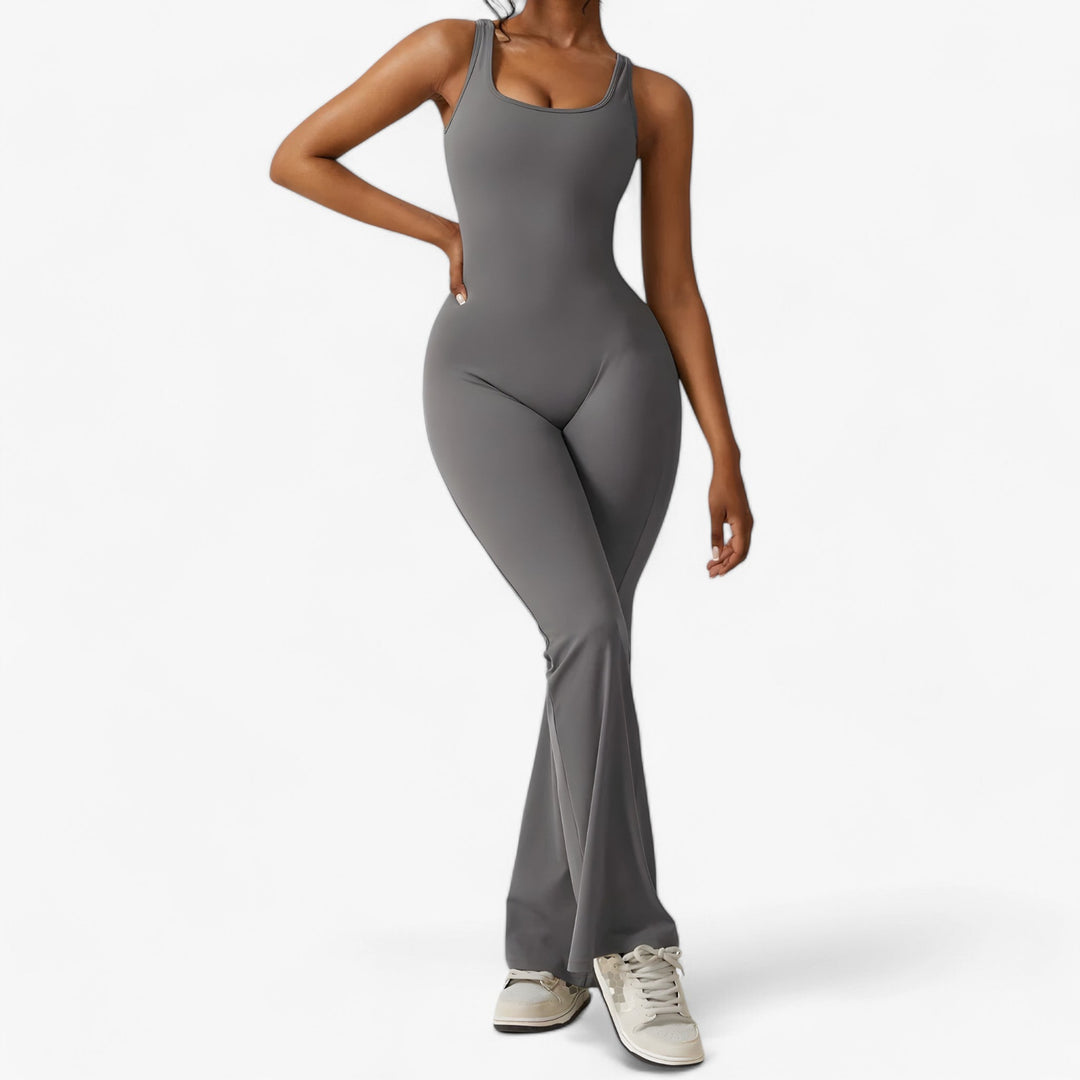 Amélie women's jumpsuit, an easy-wear solution for fashionable days.