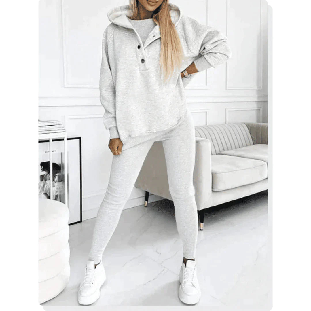 Elegant women's knit lounge set, a luxurious 3-piece for winter, comfort and style
