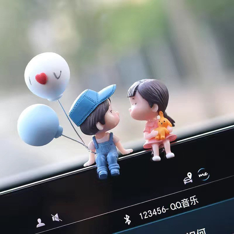 Miniature cute couple dashboard ornament, resin decor, perfect romantic gift for car.