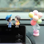 blue couple + balloon