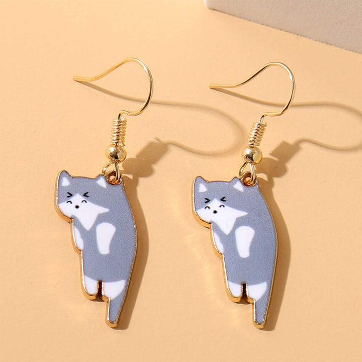 Gift for cat lovers: detailed feline dangle earrings, made with durable and stylish alloy.