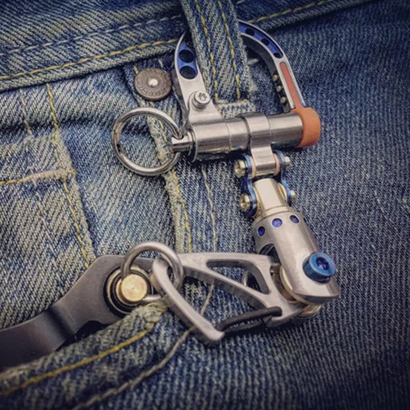 Unisex cyberpunk keychain, shiny metal finish, featuring modular design. Keywords: unisex, cyberpunk, metal, customizable