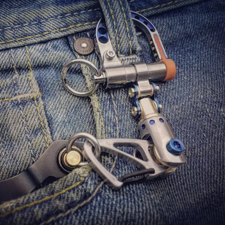 Unisex cyberpunk keychain, shiny metal finish, featuring modular design. Keywords: unisex, cyberpunk, metal, customizable