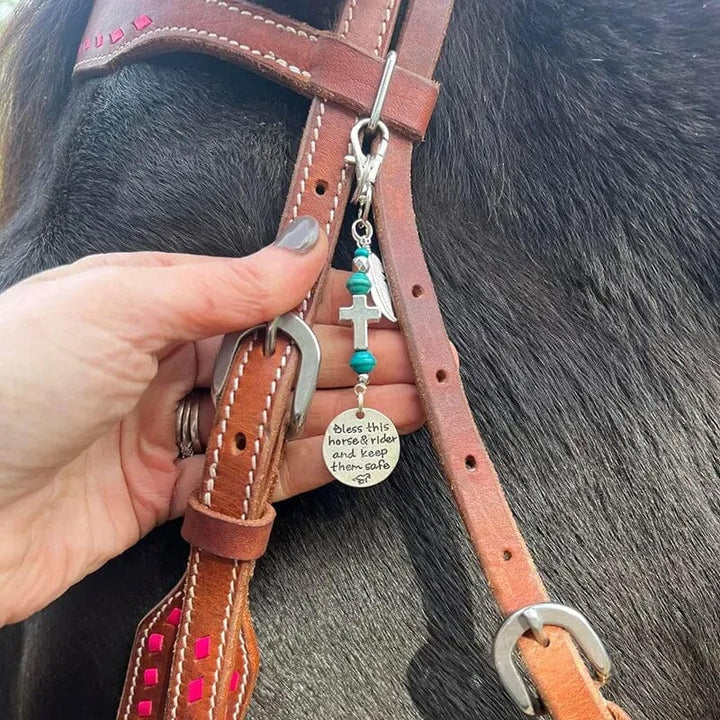 Detailed saddle & bridle charm clip, a thoughtful gift for horse enthusiasts