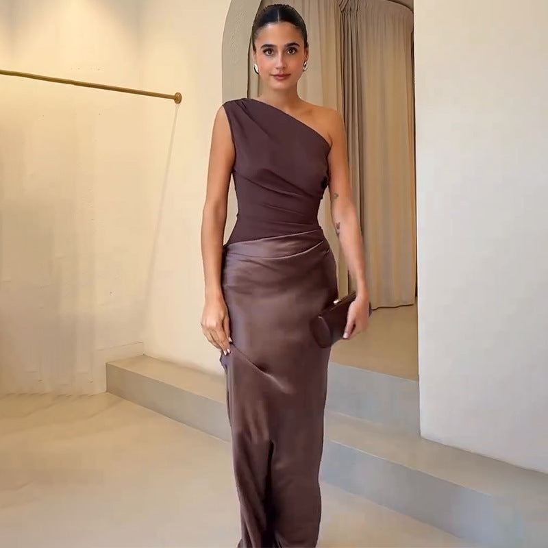 Elegant one-shoulder evening dress for women, black, floor-length, perfect for formal events