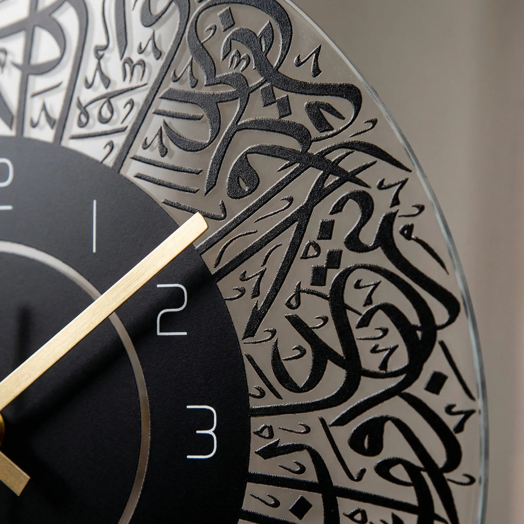 Modern round wall clock, elegant timepiece for serene home decor, suitable for living room or office.