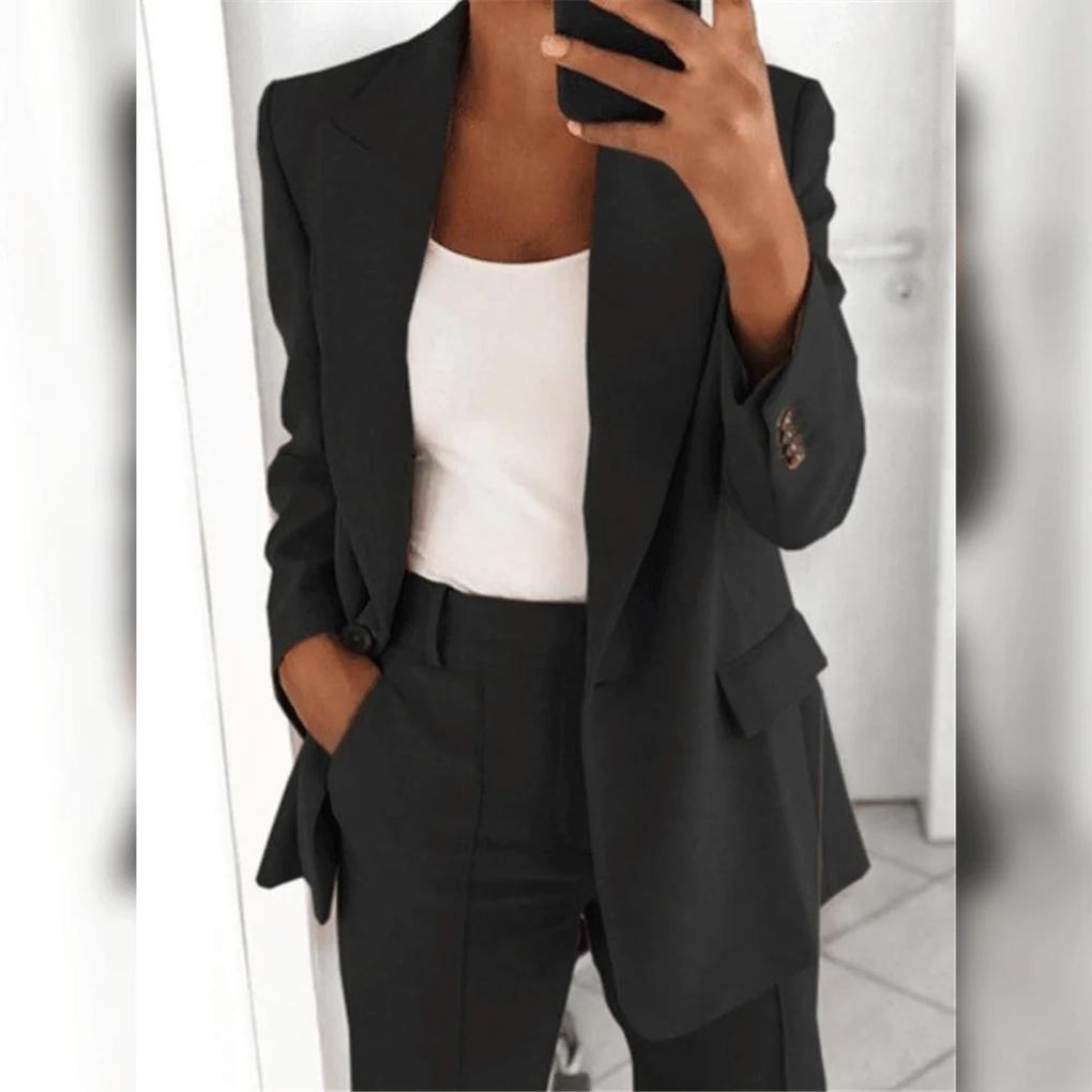 Elegant women's 2-piece suit set with tailored blazer & trousers. Perfect for business & formal occasions.