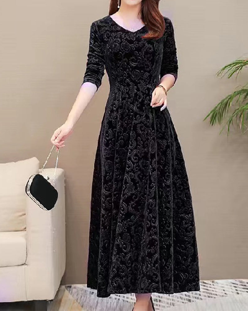 Chic women's A-line V-neck midi dress. Offers versatile, flattering style for elegant office & casual outfits.