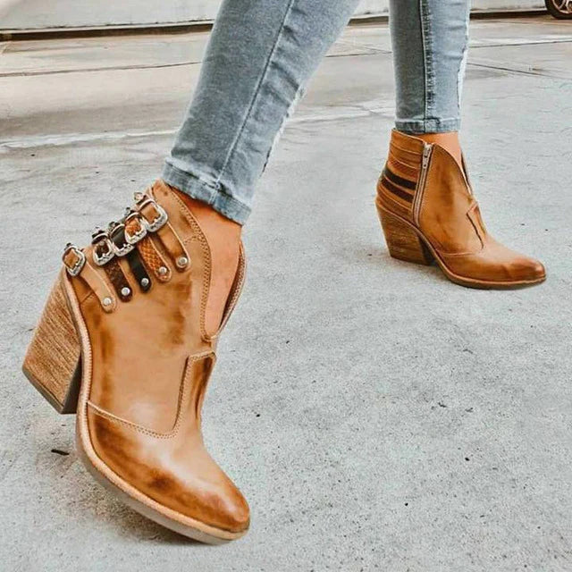 Fashionable women's ankle boots with an elegant heel, providing stylish comfort for fall and winter.