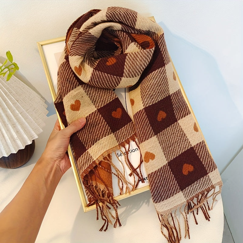Luxuriously soft checkered polyester women's scarf, keeping you warm in autumn/winter.