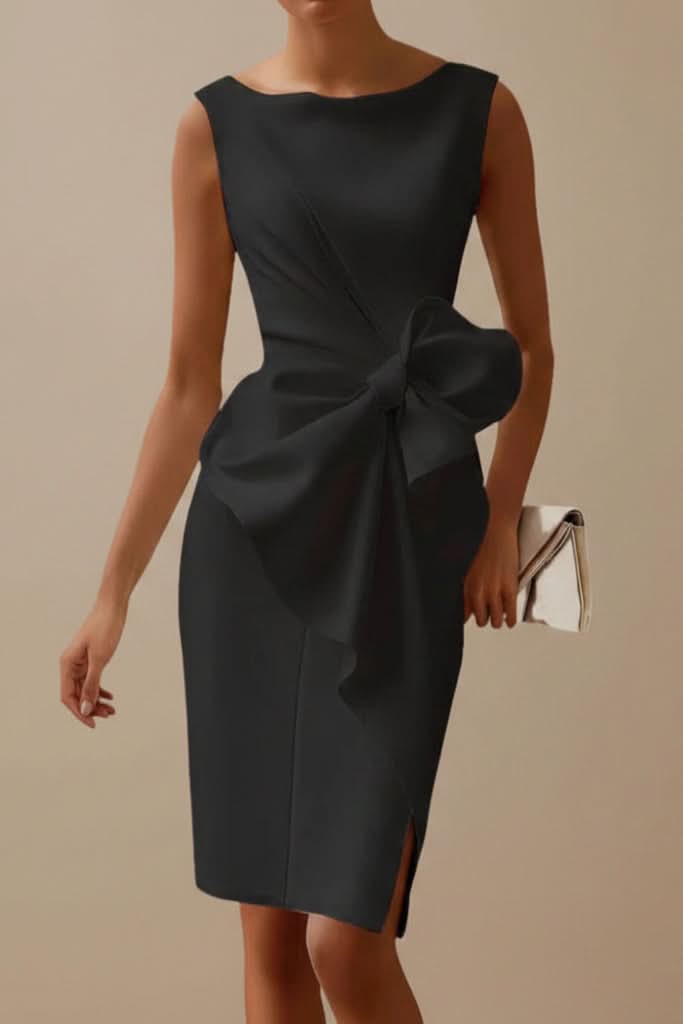 Elegant women's evening dress, sleeveless, showcasing a gorgeous statement bow back. Ideal for sophisticated events.