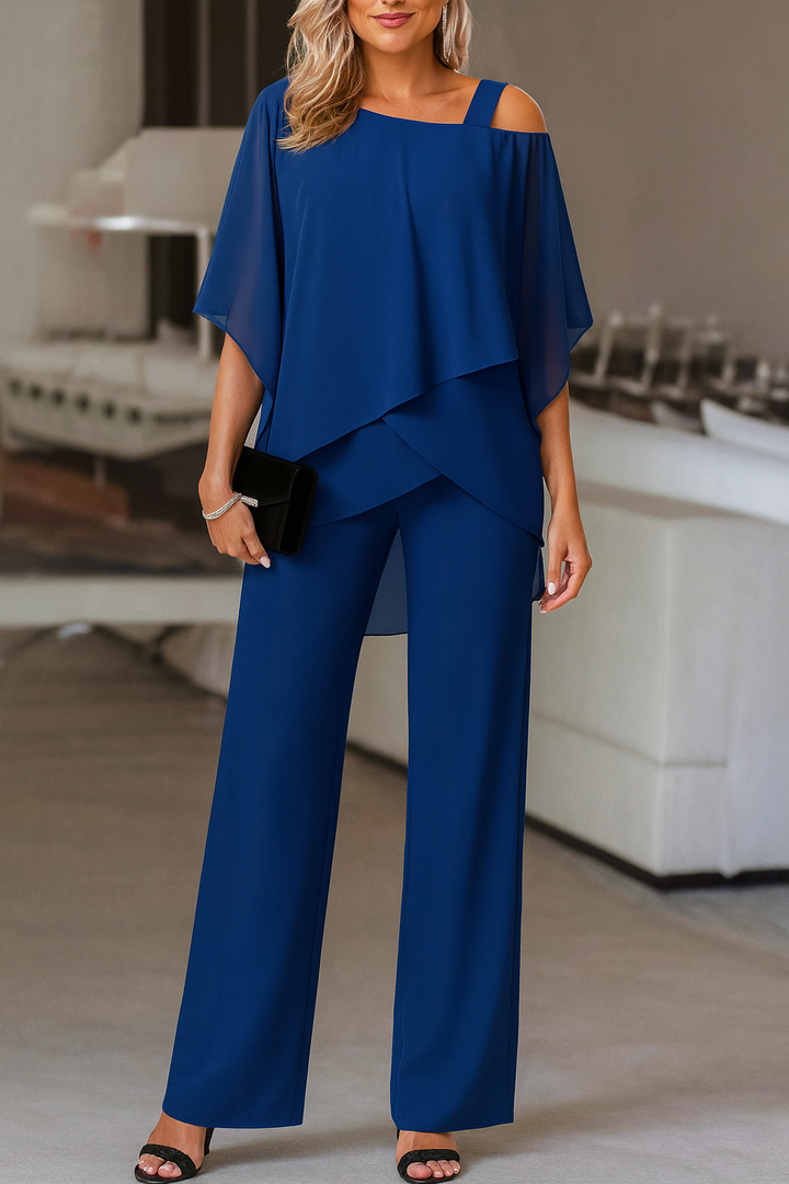 Chic women's cold-shoulder pants set. Versatile two-piece outfit for casual outings or party events.