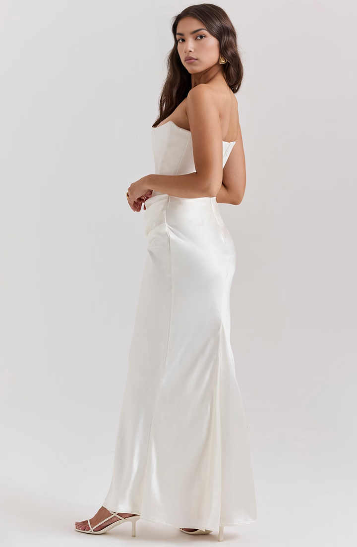 Elegant women's party dress: Strapless and draped, in a sleek column style.