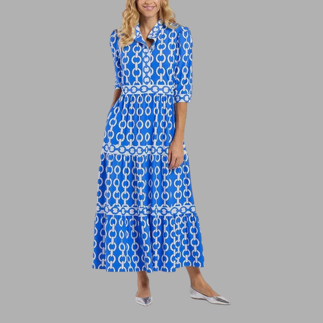 Elegant women's flowing maxi dress, perfect for evening or summer events. Comfortable full-length style.