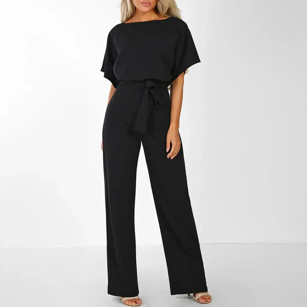 Elegant women's jumpsuit with a slim waist, perfect for sophisticated style and modern fashion.
