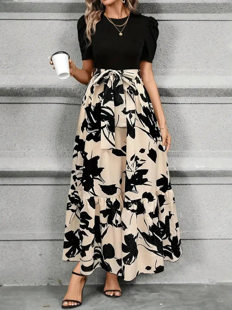 Versatile women's long maxi dress, chic and comfortable, ideal for casual or formal occasions.
