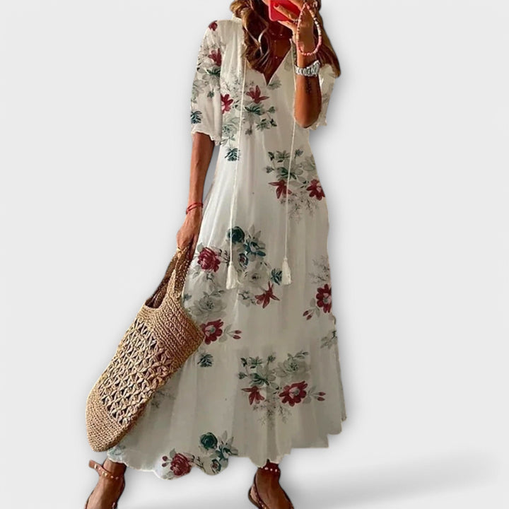 Effortless day-to-night women's maxi dress, an elegant and comfortable choice for versatile styling.