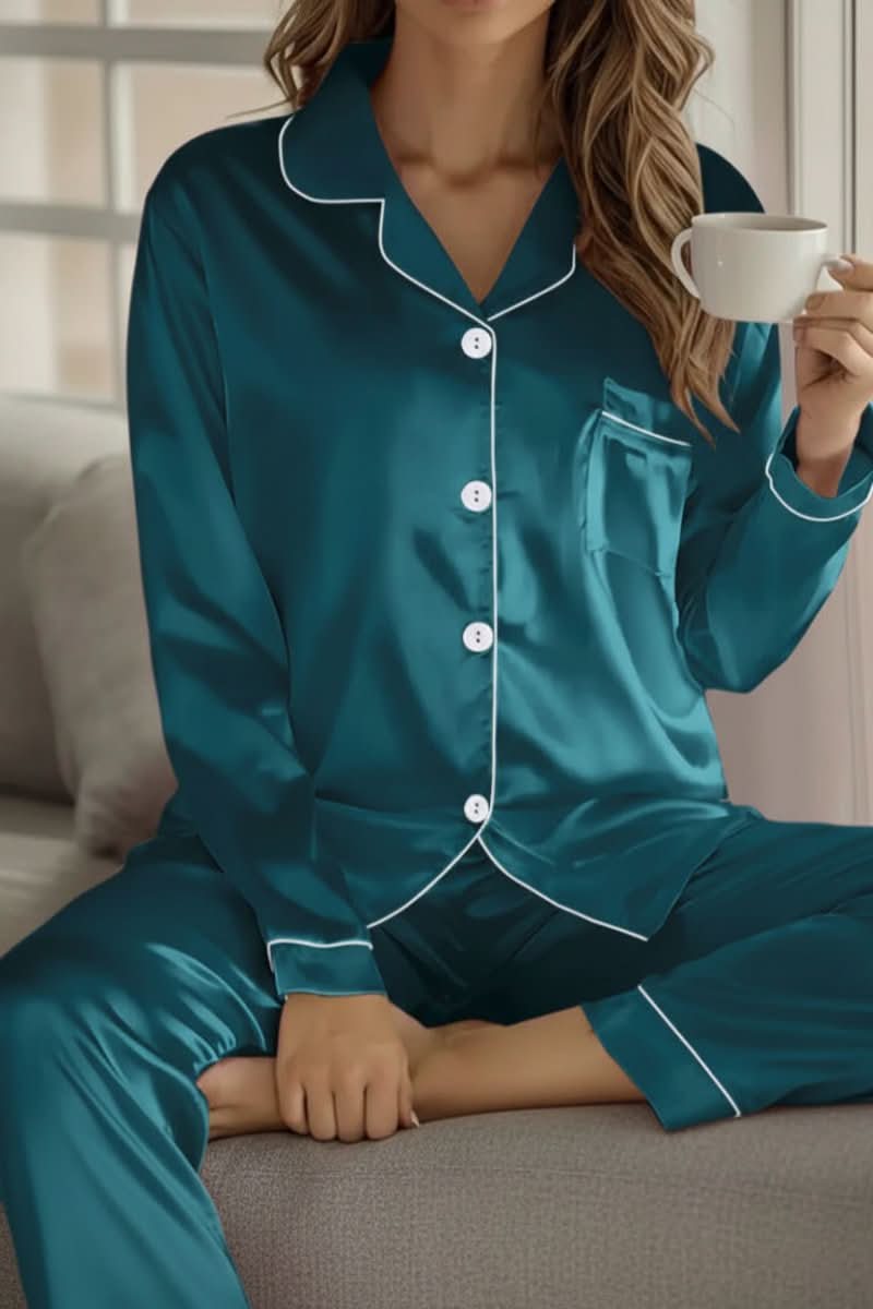 Elegant women's pajama set for luxurious comfort. Chic loungewear, perfect two-piece sleepwear for relaxation.