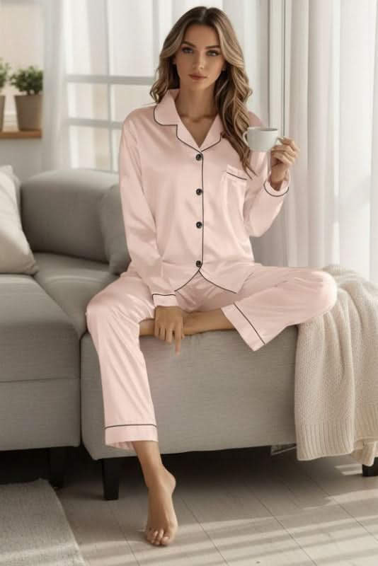 Luxurious elegant women's pajama set. Comfortable two-piece loungewear, ideal for chic home relaxation.