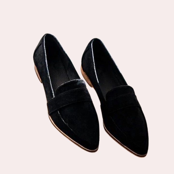 Elegant women's pointed-toe loafers for business casual & stylish everyday wear. Chic slip-on flats.