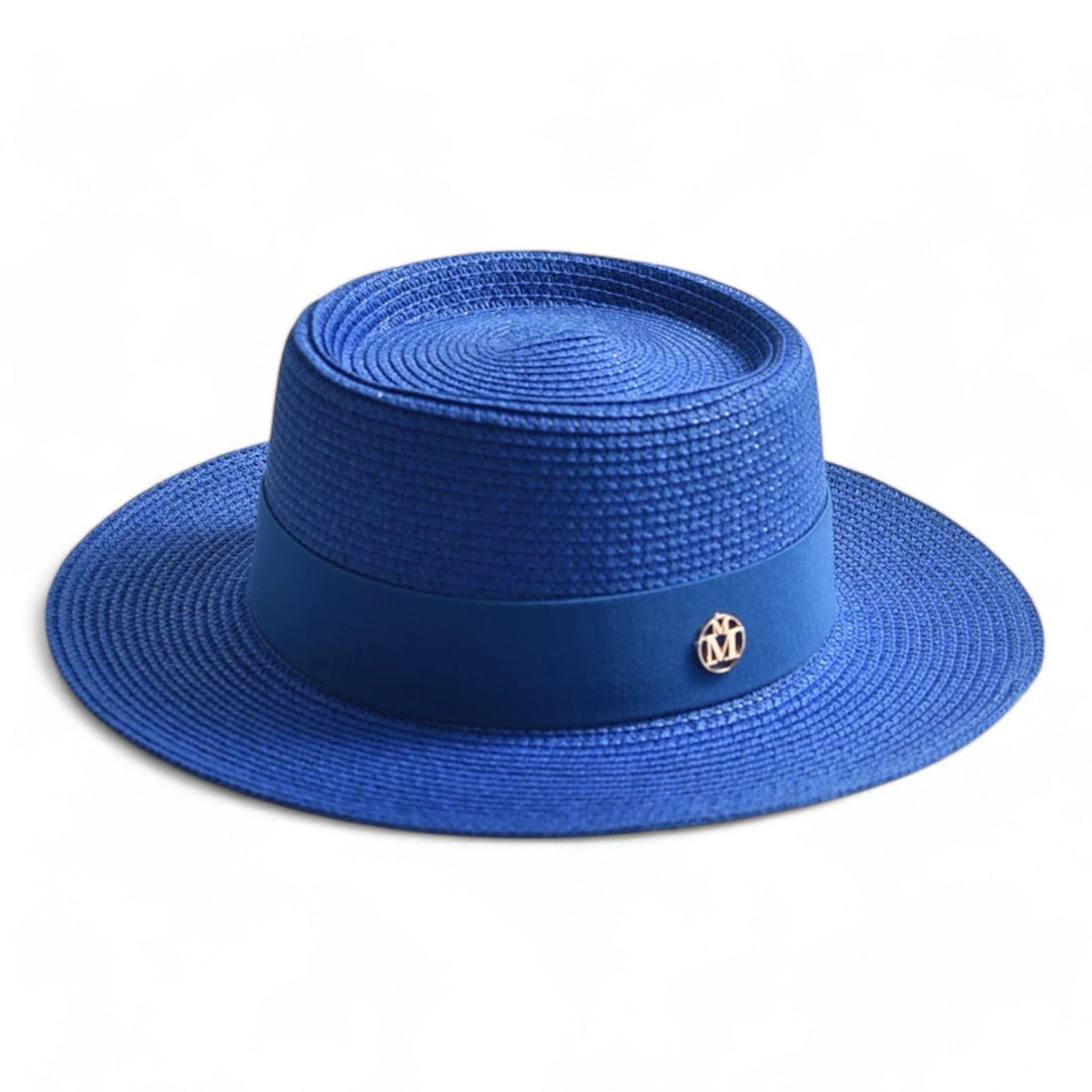 Women's natural straw sun hat, elegant design with a wide brim for optimal UV defense.