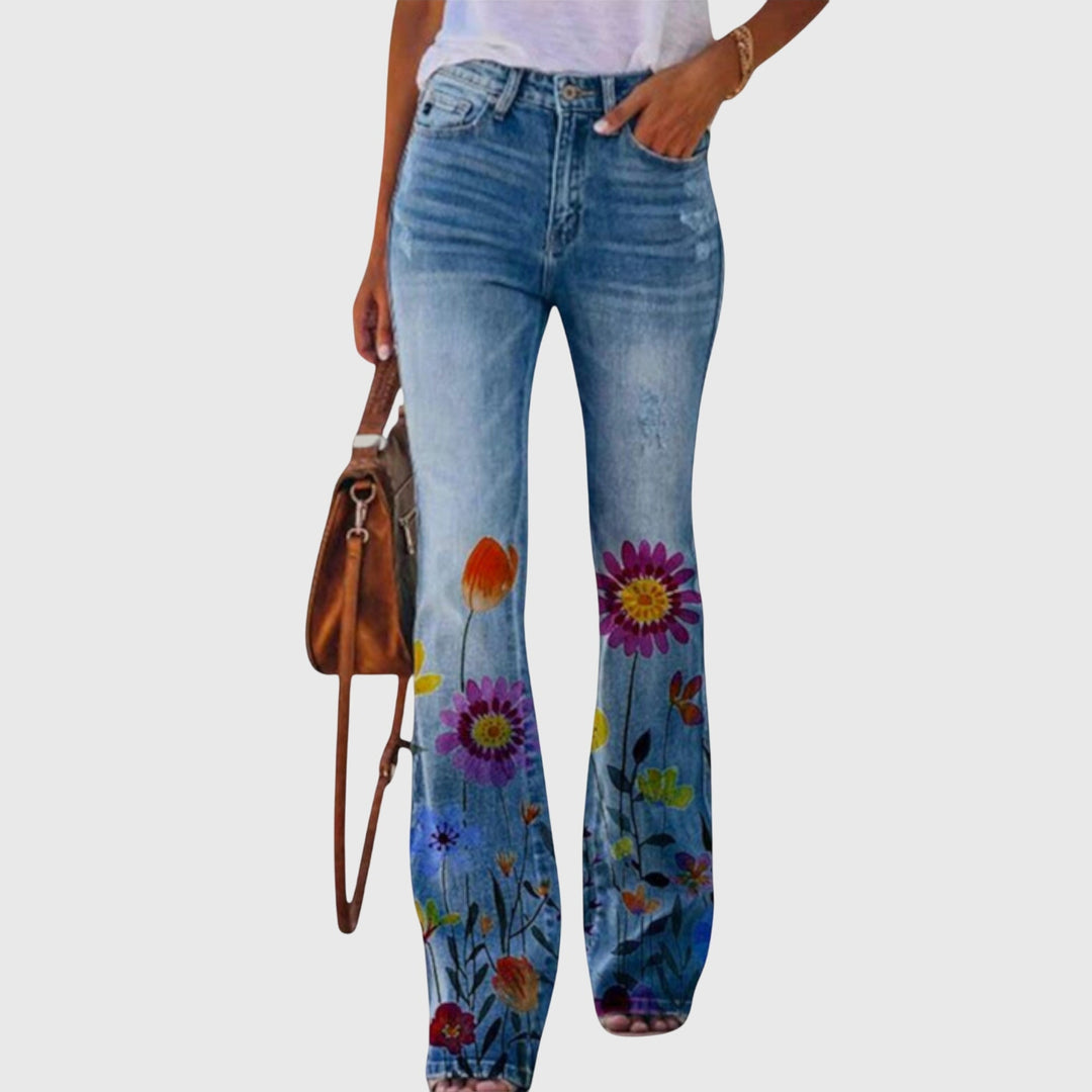 Elegant women's wide-leg pants with a beautiful floral print, perfect for dressy or casual wear.