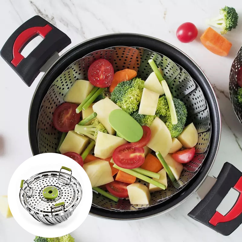 Ergonomic handle of the stainless steel folding steamer basket, ensuring safe and easy food handling