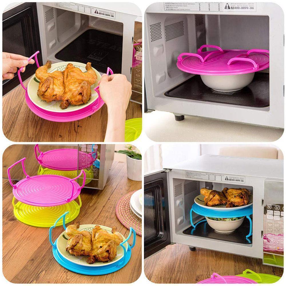 Two collapsible microwave trays, perfect kitchen accessory for efficient food heating and storage.