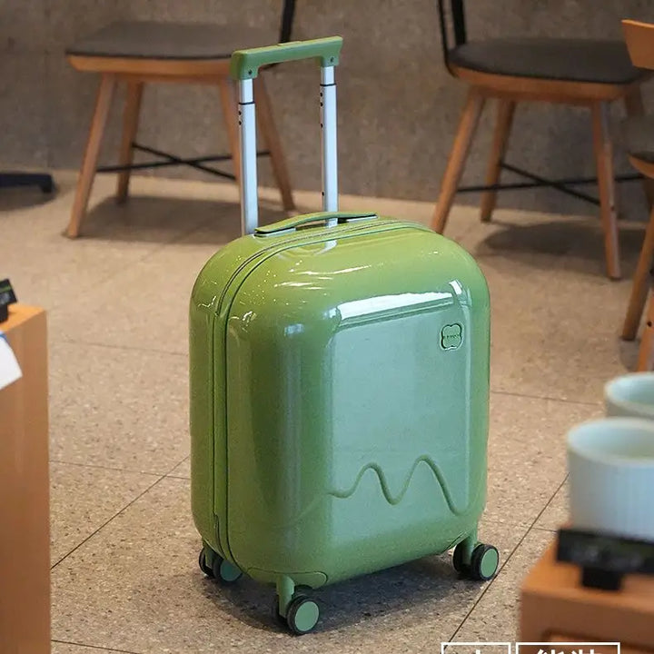 Ergonomic children's wheeled luggage, durable & light, with an integrated safety lock for peace of mind.