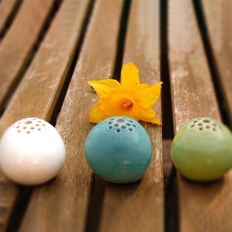 Gift-ready handmade resin mini vase with a tiny bloom, an elegant present for mom or friends